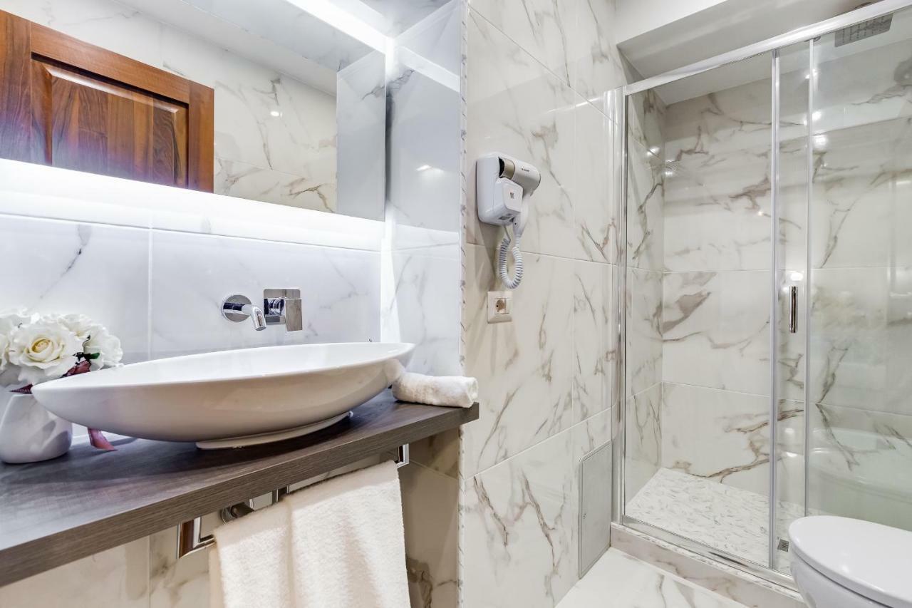 Trevi Private Suites By Premium Suites Collection Roma Exterior foto